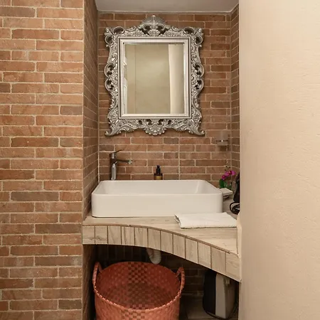 Apartment Maisonette *