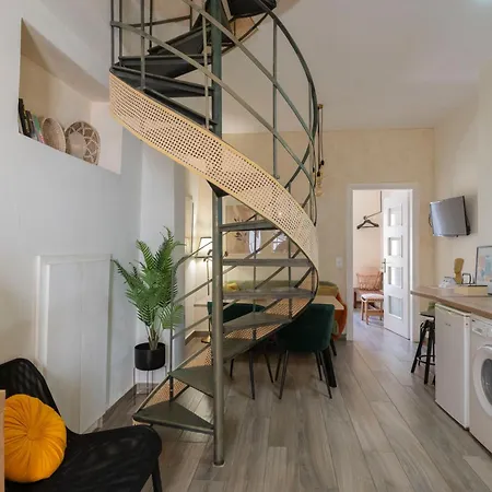 Apartment Maisonette *